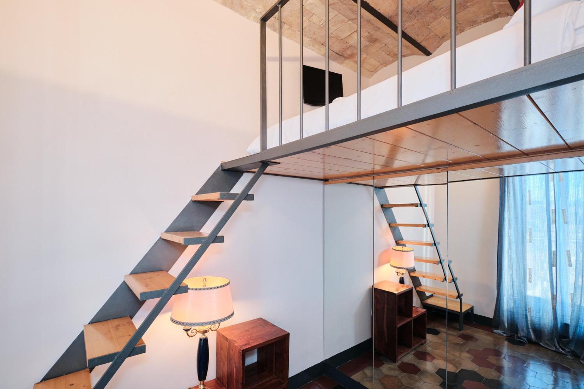 Penthouse With A View Of - 2 Bedrooms And 2 Bathrooms *