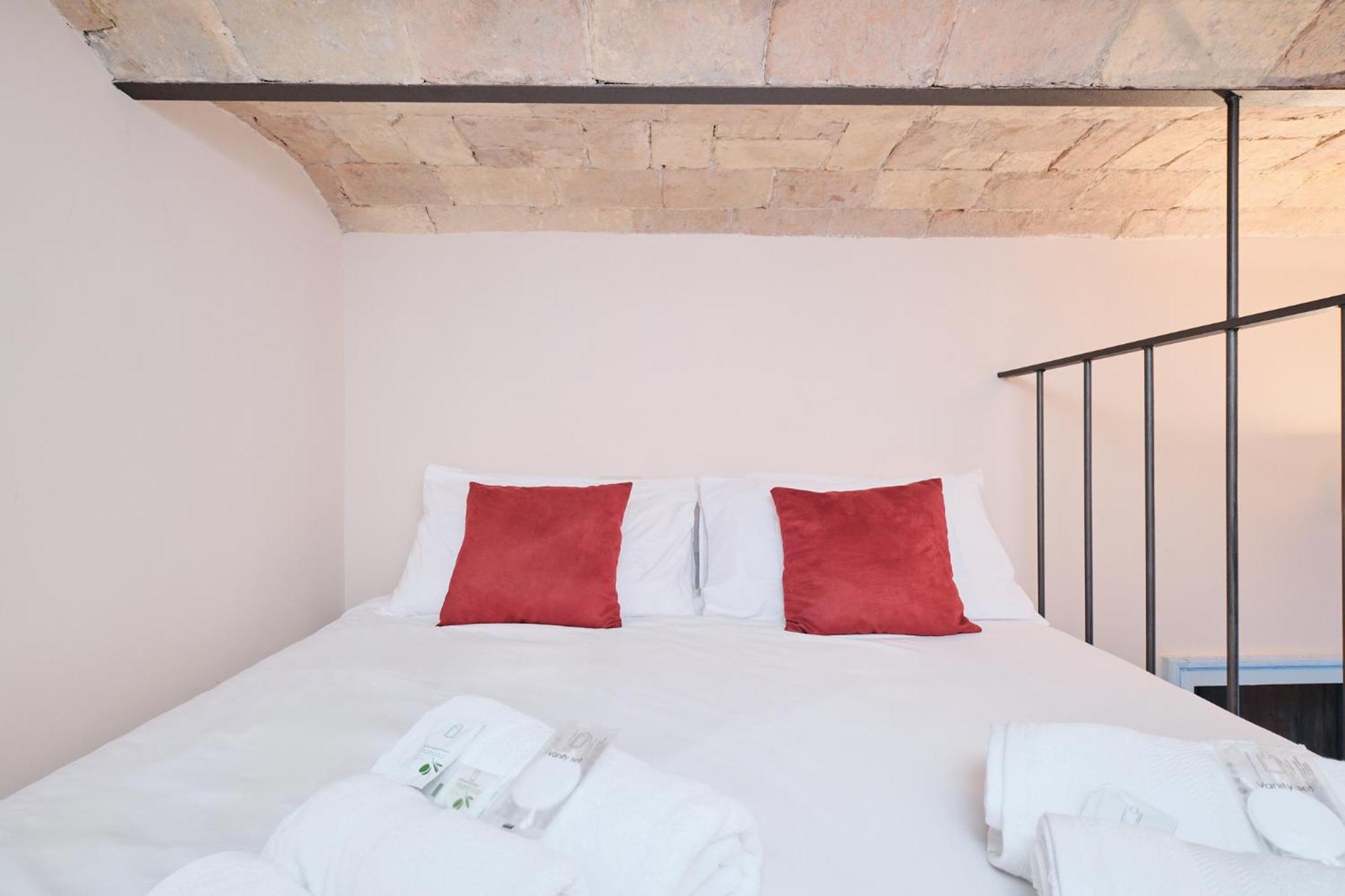 Apartment Penthouse With A View Of - 2 Bedrooms And 2 Bathrooms *
